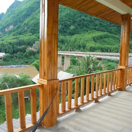 วองมานี่เกสต์เฮาส์ Nong Khiaw ภายนอก รูปภาพ