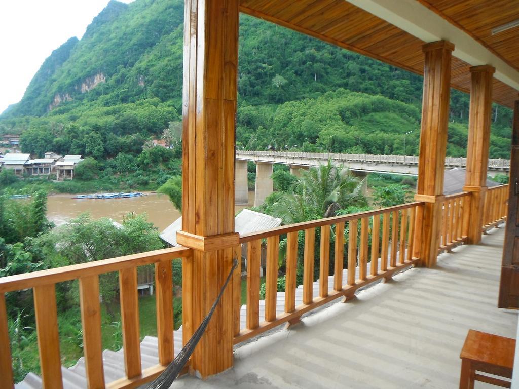 วองมานี่เกสต์เฮาส์ Nong Khiaw ภายนอก รูปภาพ
